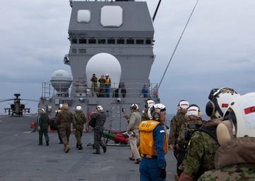Osprey lands on JMSDF ship for first time in Asia-Pacific