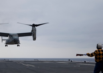Osprey lands on JMSDF ship for first time in Pacific