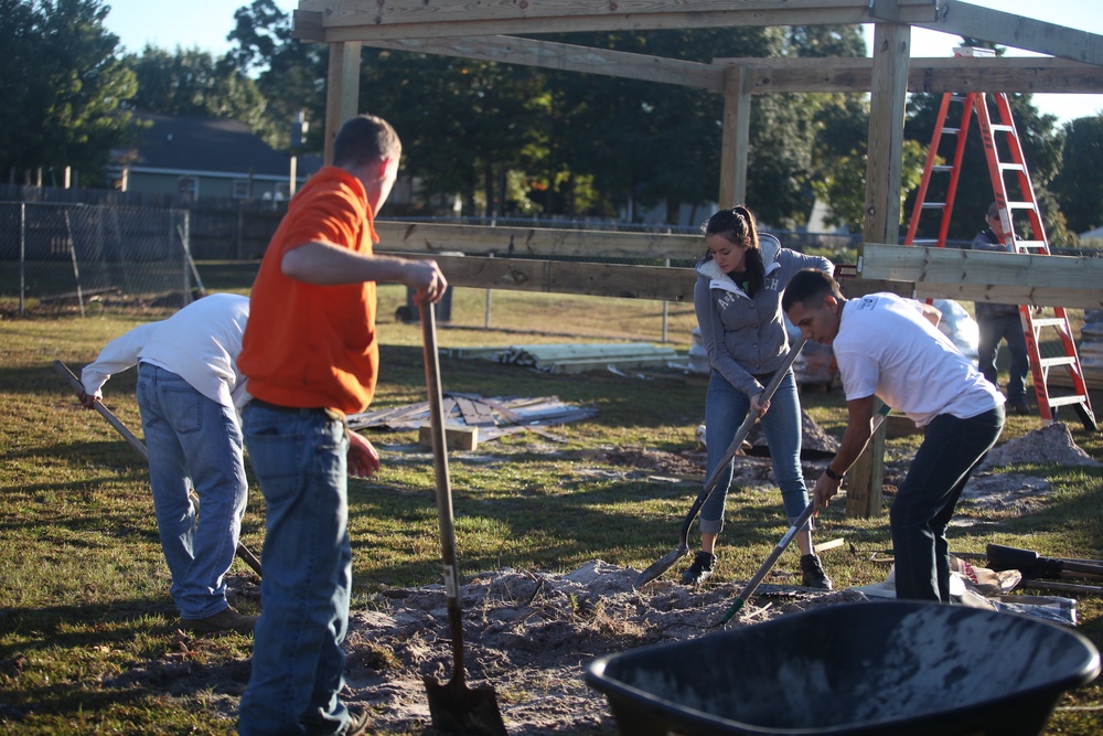 Dvids - News - Operation Homefront Lends Hand To Local Veteran