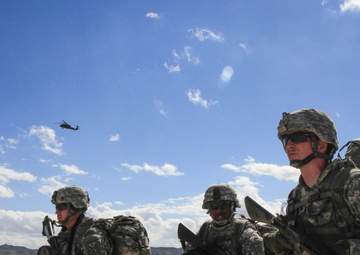 Gunstones vie for top NCO and Soldier