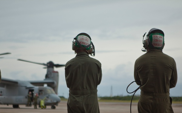 More Ospreys Deploy to Philippines for Typhoon Relief Missions