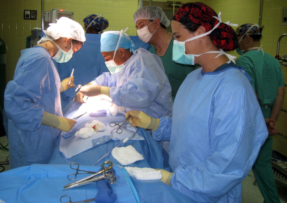 Joint Task Force-Bravo's Mobile Surgical Team provides trauma care in Honduras