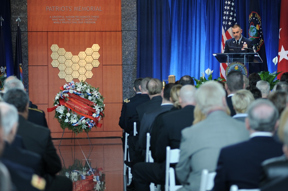 DIA honors heroes