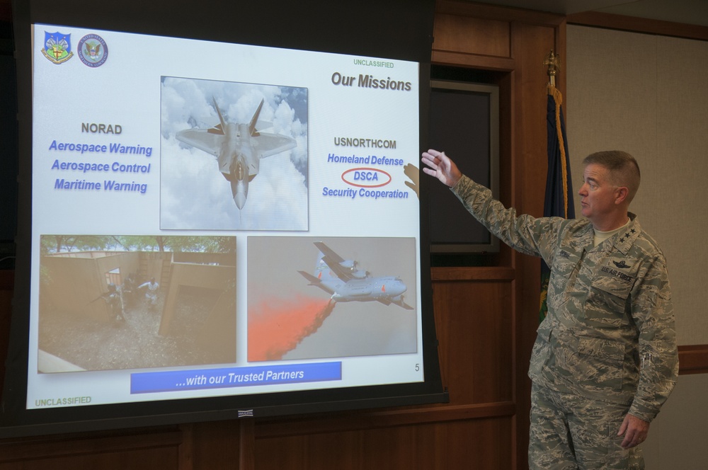 Lt. Gen. Dubie  visits Vermont