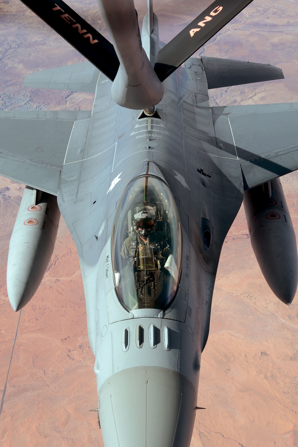 F-16 air refueling