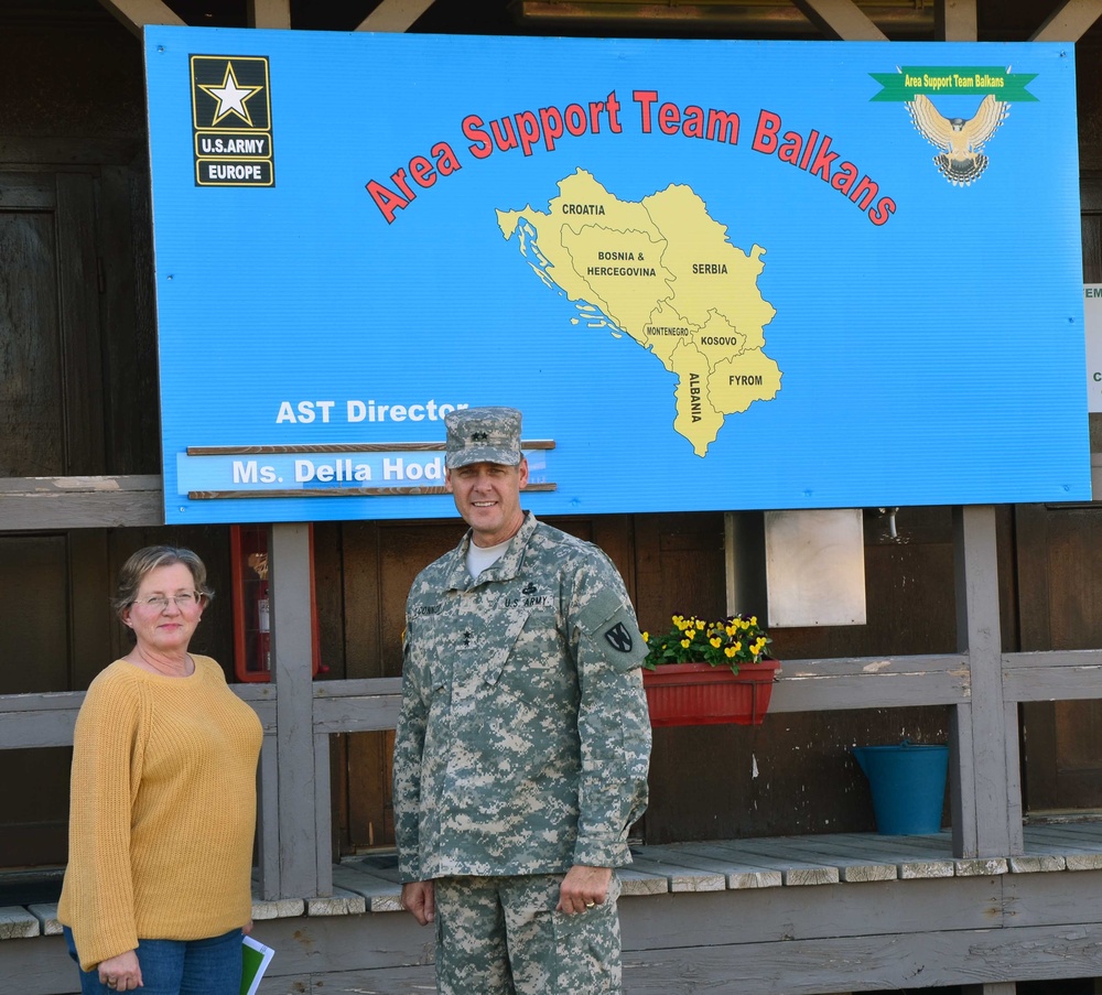 ‘First in Support’ CG visits MNBG-E forces in Kosovo