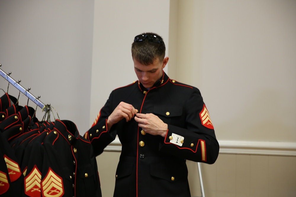 Operation: Dress Blues helps Marines find uniforms