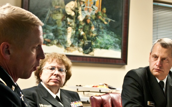 US surgeon general visits JBLM