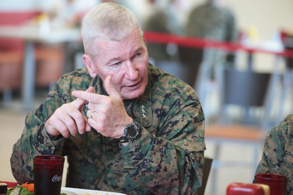 Commanding general meets with Marines to discuss current issues regarding the Marine Corps