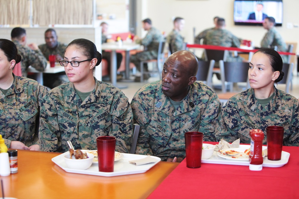 Commanding general meets with Marines to discuss current issues regarding the Marine Corps