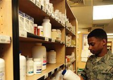 DLA pharmacy team saves military pharmacists time, money