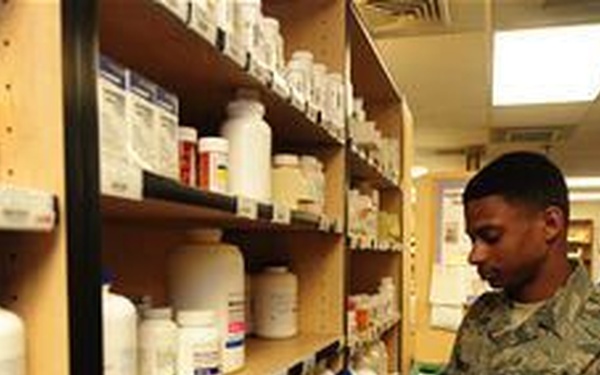 DLA pharmacy team saves military pharmacists time, money