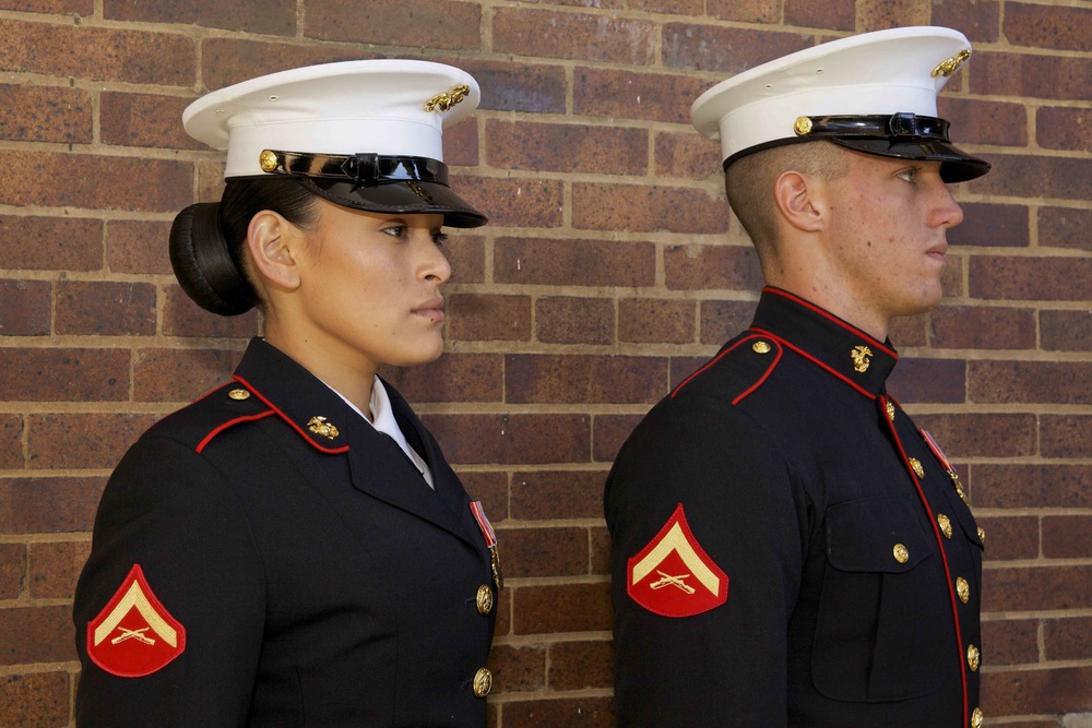 marine officer service uniform