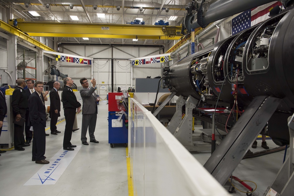 CNO visits Lockheed Martin undersea systems facilities