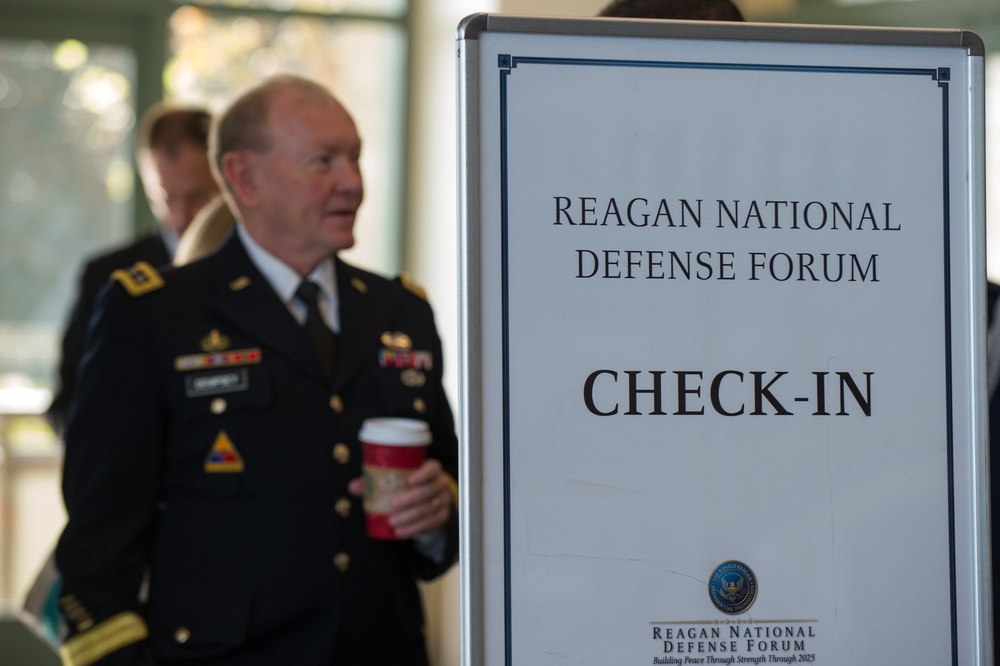 CJCS attends Reagan National Defense Forum