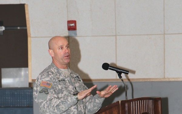 CSM Devens speaks NCOs' responsibility