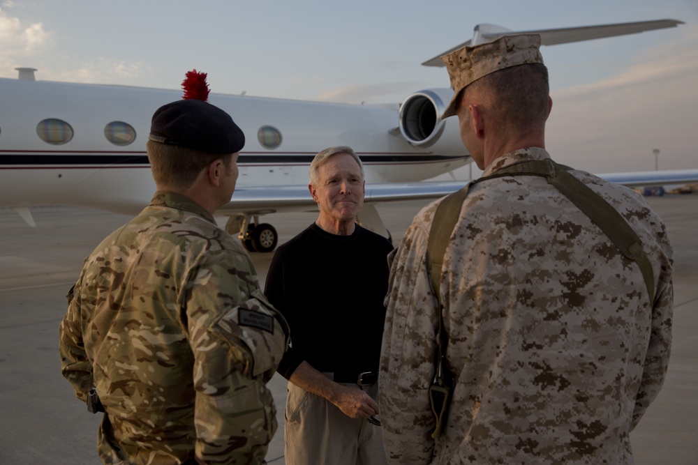 Secretary of the Navy Ray Mabus Visits RC(SW)