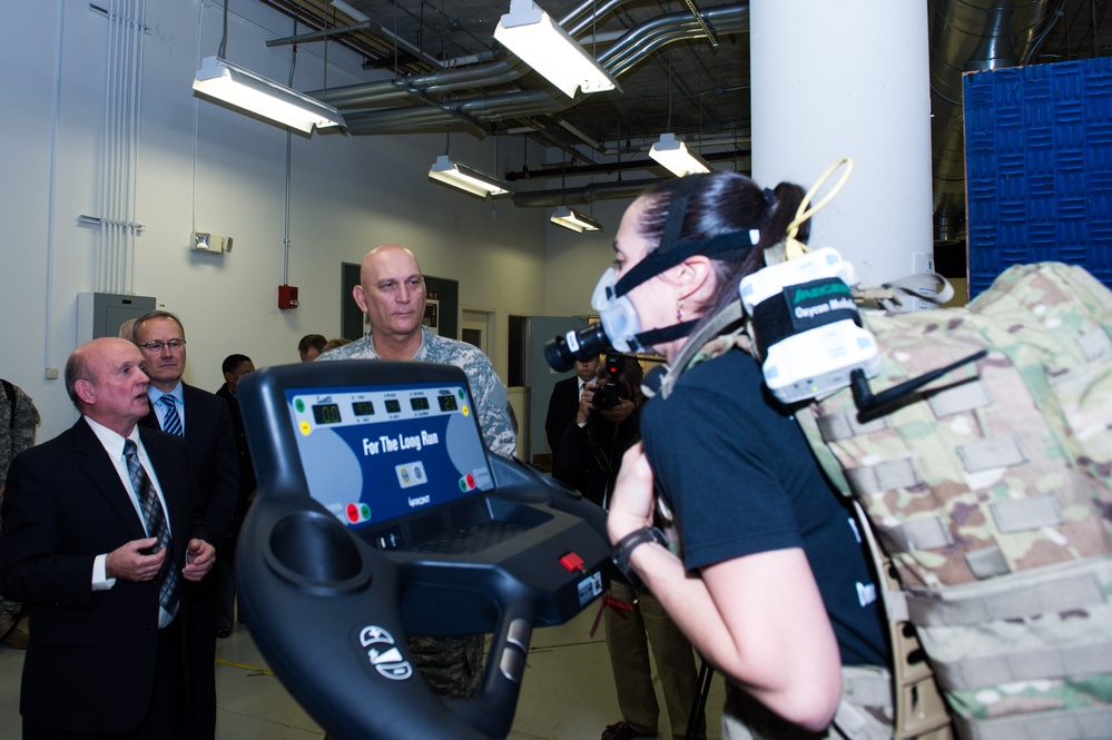 Army chief of staff visits Natick Soldier Systems Center