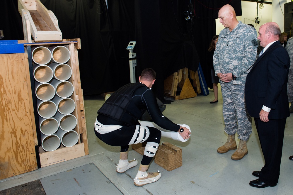 Army chief of staff visits Natick Soldier Systems Center