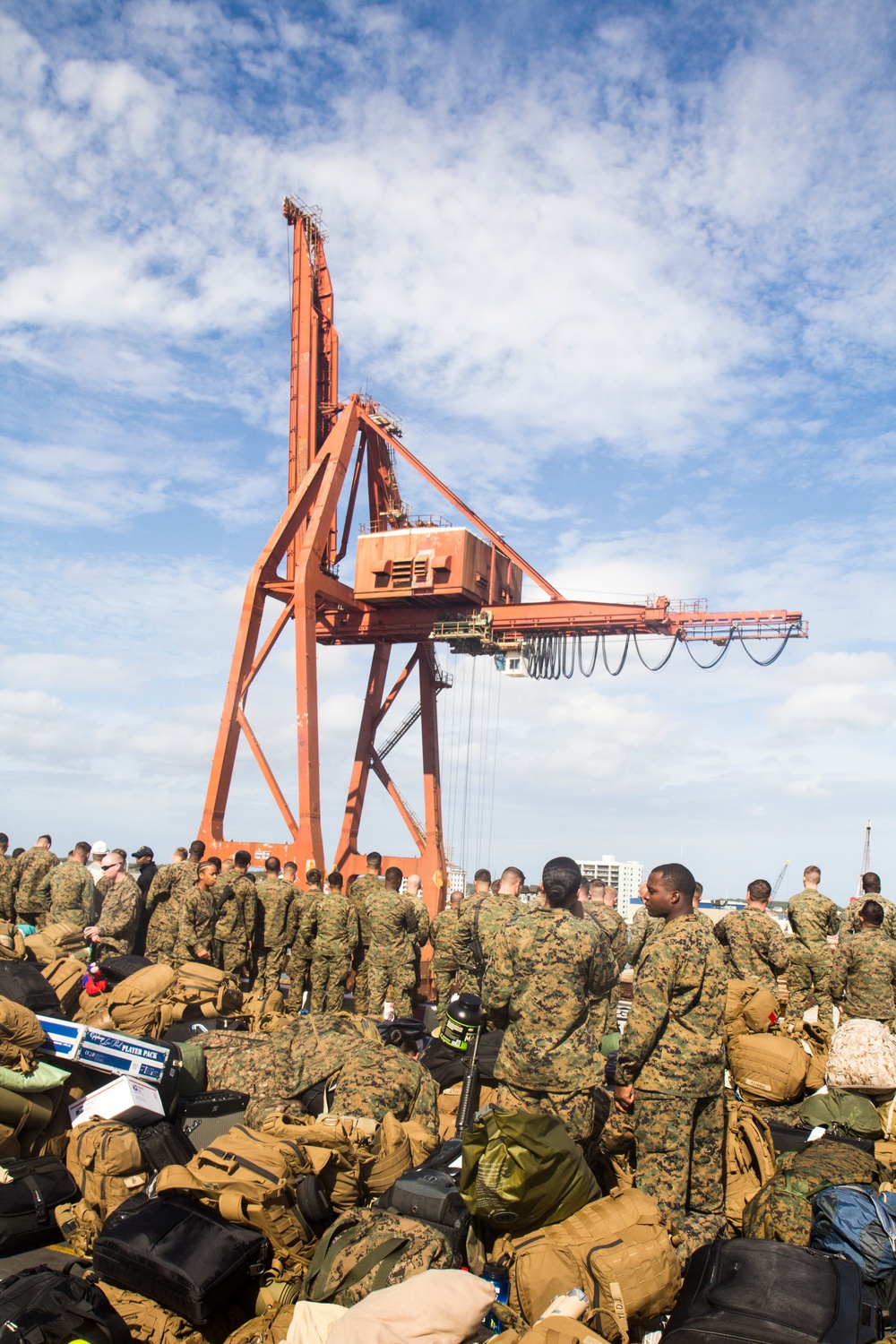 USS San Antonio offload