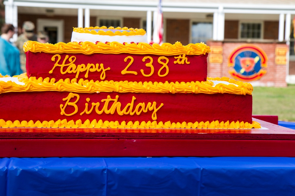 26th MEU cake-cutting ceremony