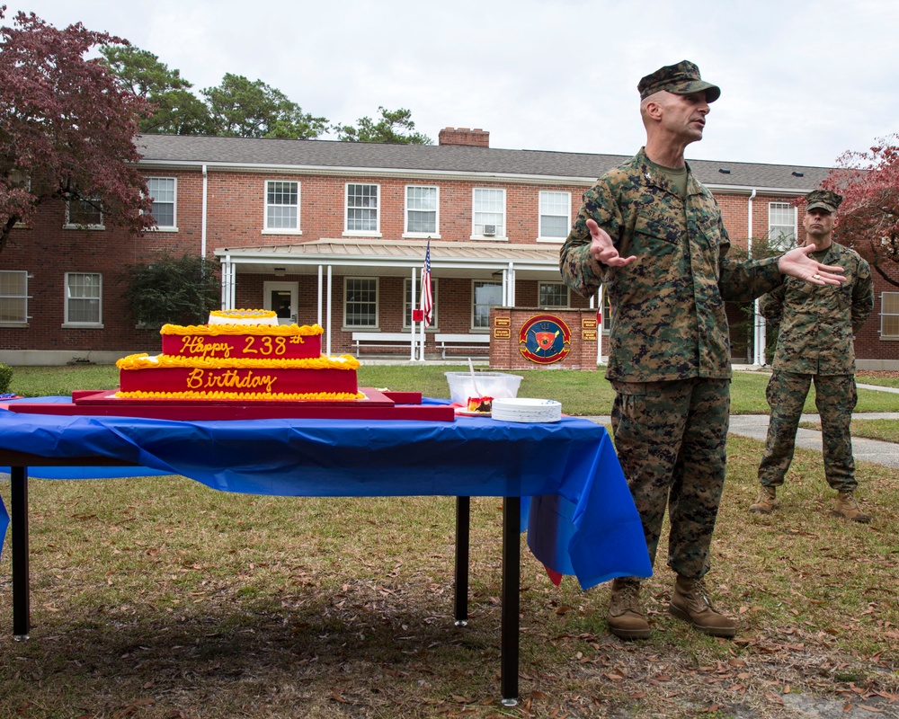 26th MEU cake-cutting ceremony