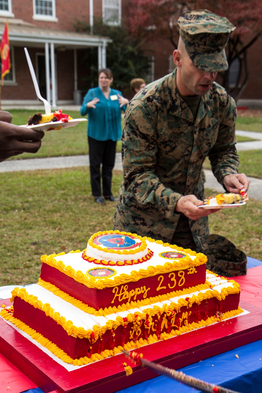 26th MEU cake-cutting ceremony