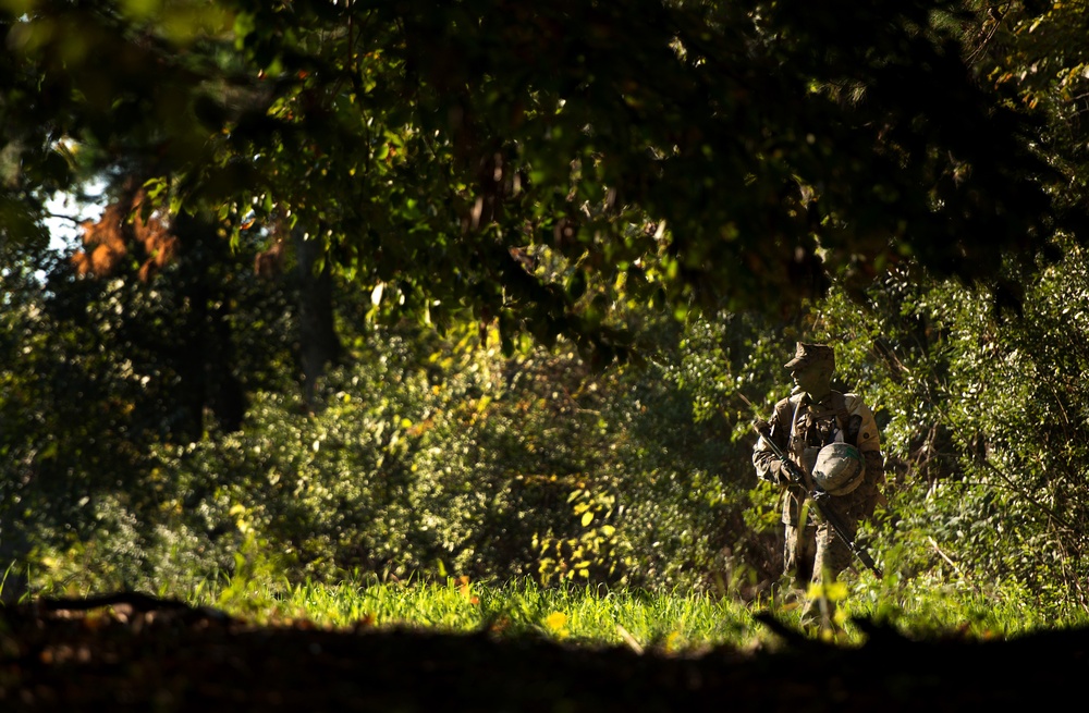 Female Marine infantry students tackle patrol week