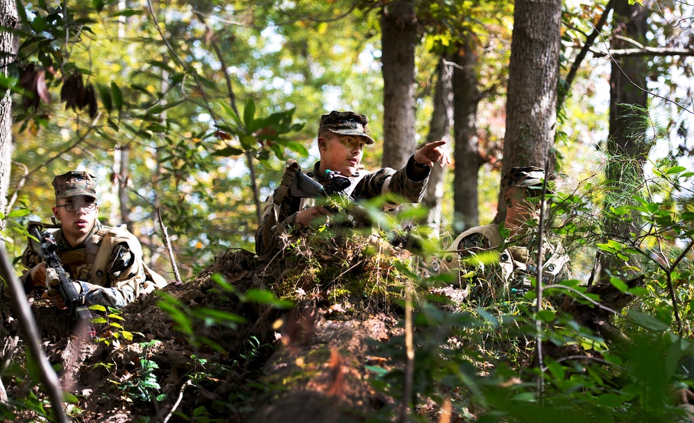 Female Marine infantry students tackle patrol week