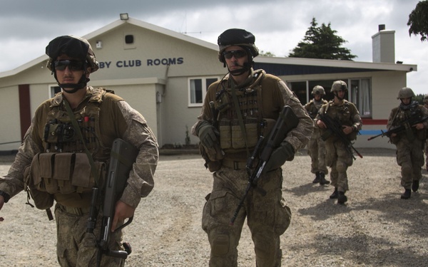 Troops from US, NZ, France conduct convoy operations during Southern Katipo