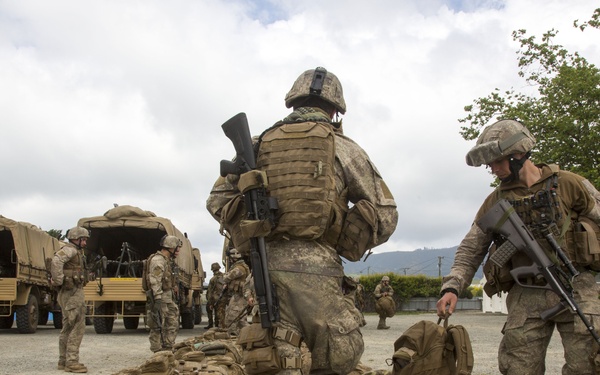 Troops from US, NZ, France conduct convoy operations during Southern Katipo