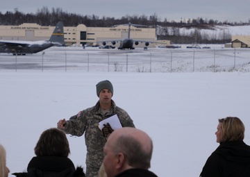 Spartans invite Alaskan leaders to JBER for a 'Paratrooper Experience'