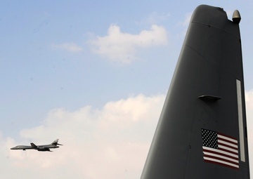 DOD supports 2013 Dubai Airshow