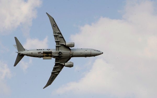 DOD supports 2013 Dubai Airshow