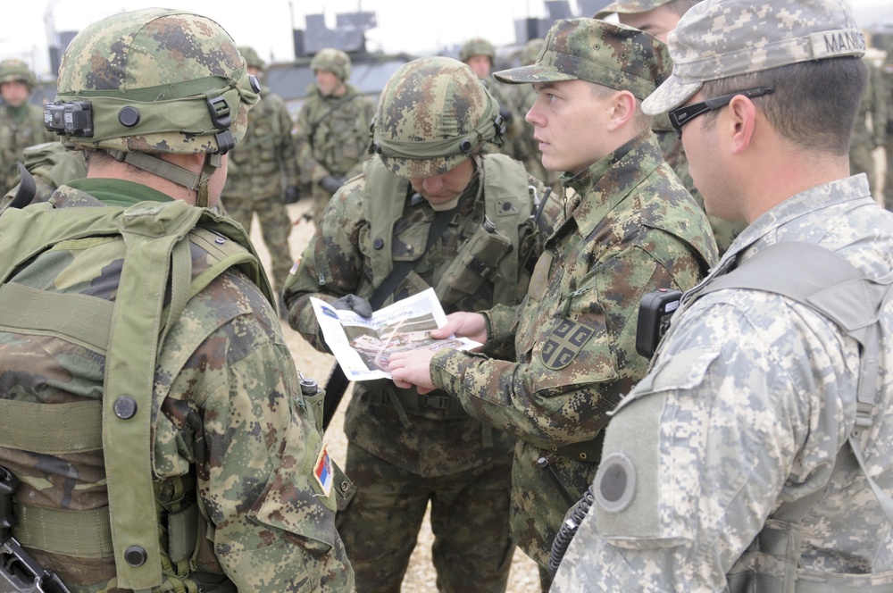 Ohio Guard mentor Serbians during Combined Resolve 2013