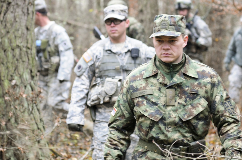 Ohio Guard mentor Serbians during Combined Resolve 2013