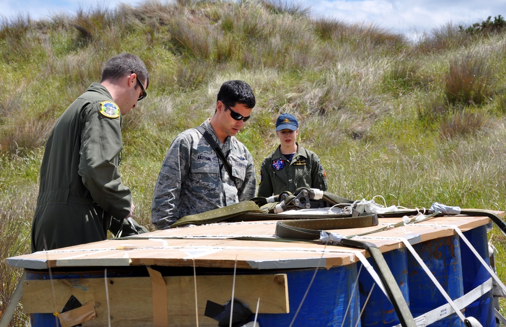 New Zealand, US drop zone officers expand combined capabilities
