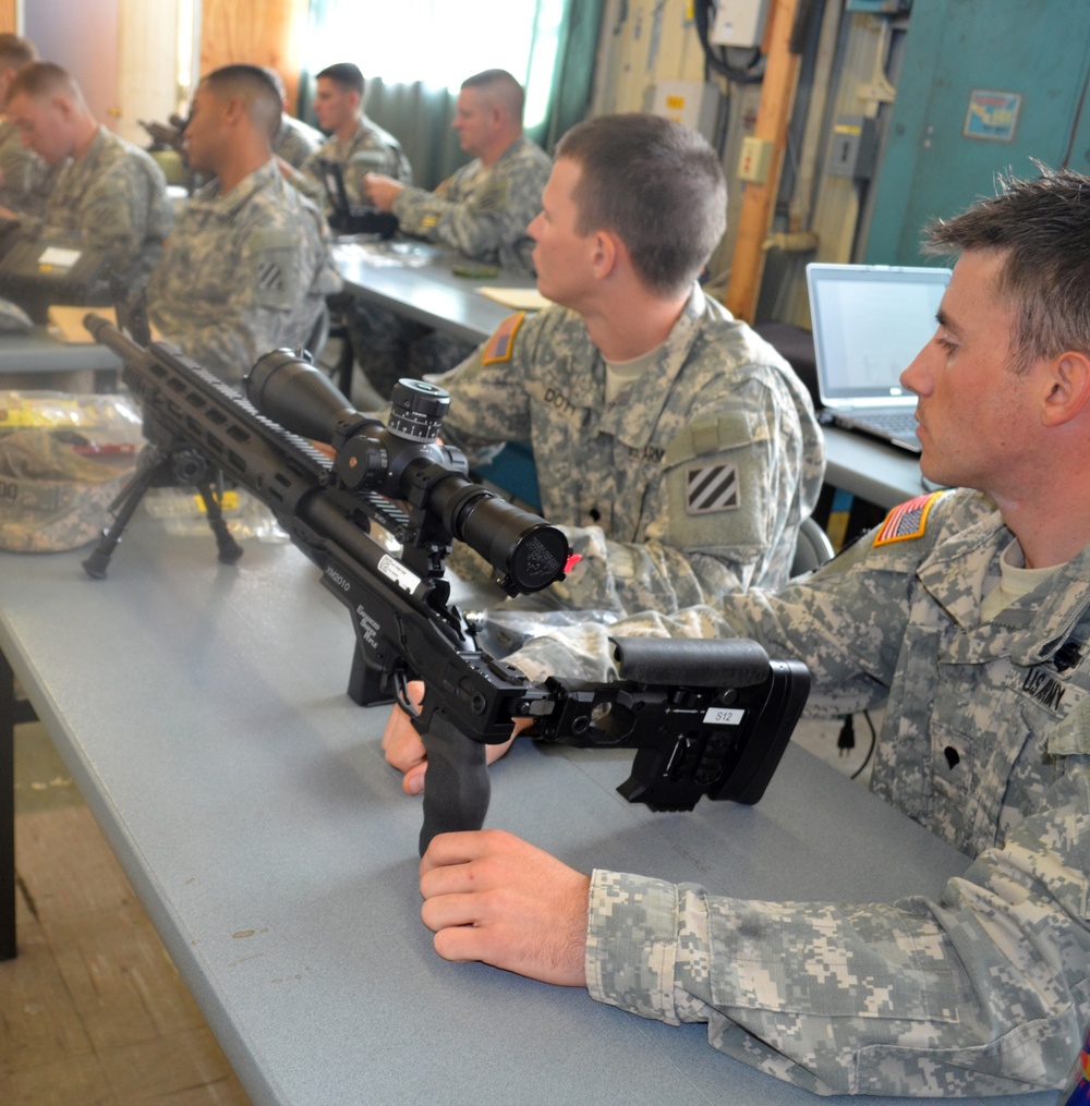 Sledgehammer soldiers train with XM2010 Enhanced Sniper Rifle
