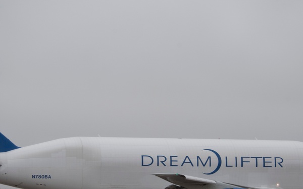 Boeing Dreamlifter lands at McConnell AFB