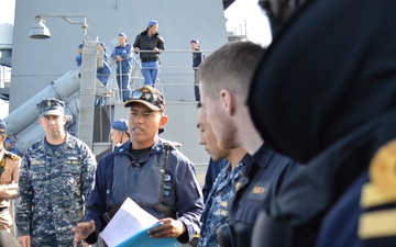 US Navy sailors share ship-boarding tactics with international navies