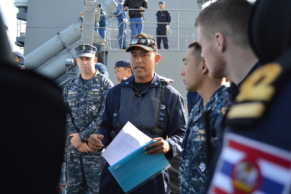 US Navy sailors share ship-boarding tactics with international navies