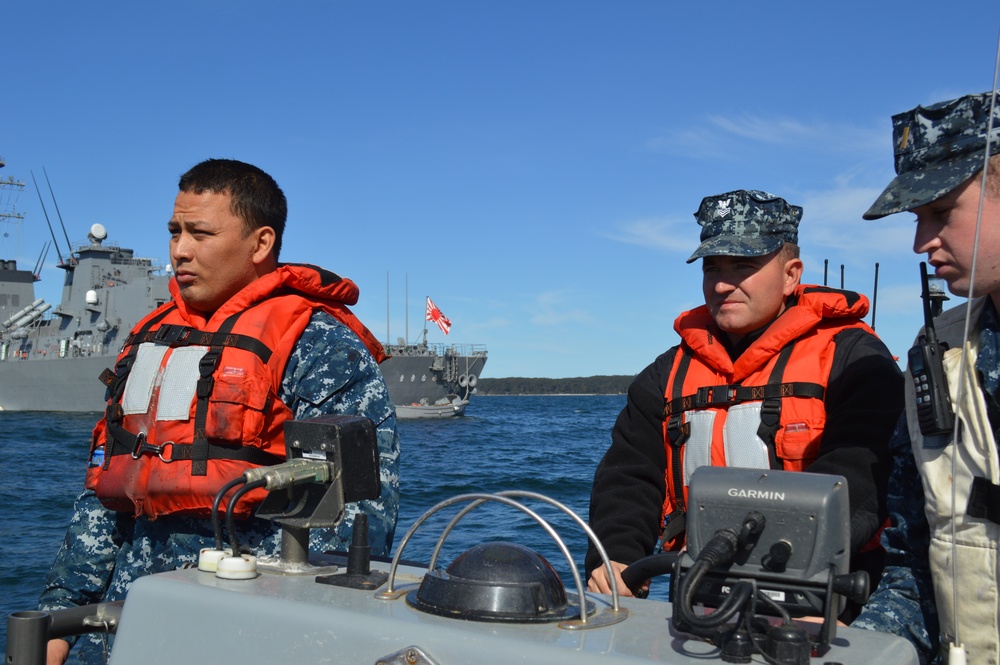 US Navy sailors share ship-boarding tactics with international navies