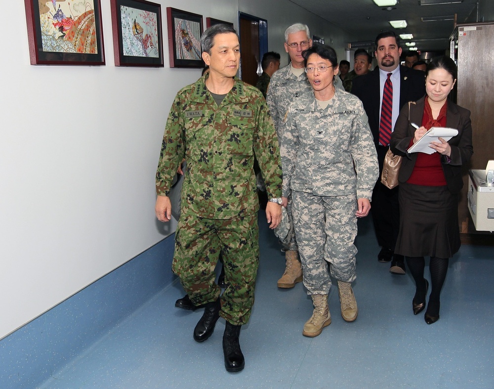 Gen. Iwata, JGSDF chief of staff, visits Camp Zama, Japan, Army Health Clinic