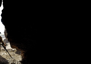 SECFOR patrol in Tarin Kot, Uruzgan