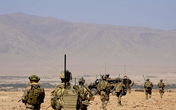 SECFOR patrol in Tarin Kot, Uruzgan