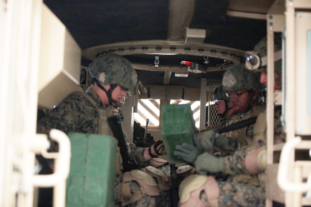 1st ANGLICO Marines conduct dry rollover egress training