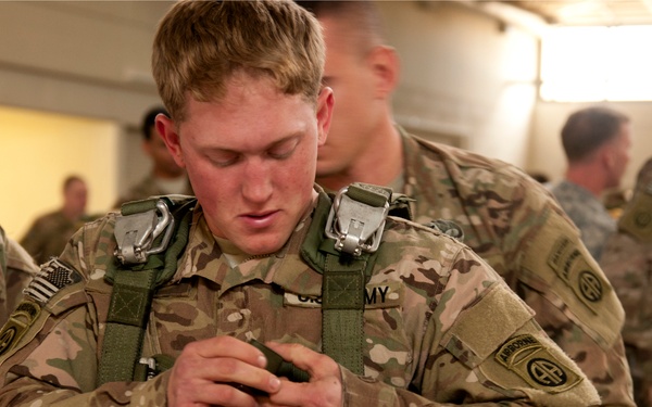 Airborne reenlistment