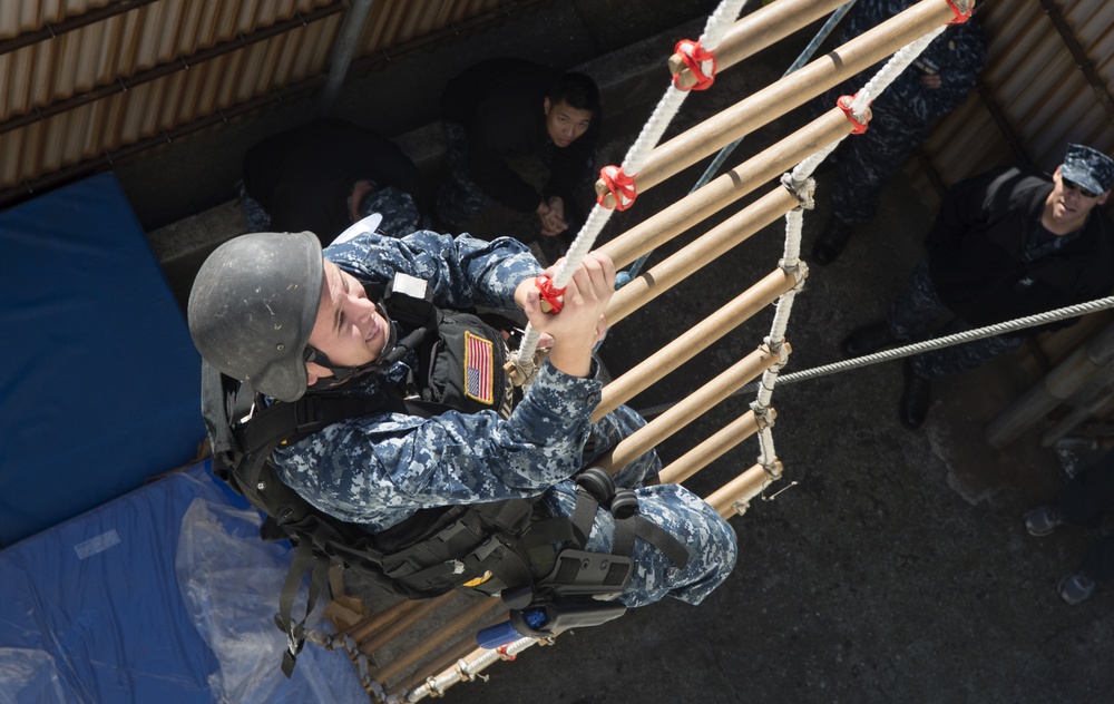 VBSS ladder climb qualification