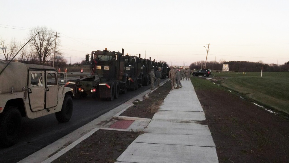 Army Reserve responds to Washington, Ill. tornado