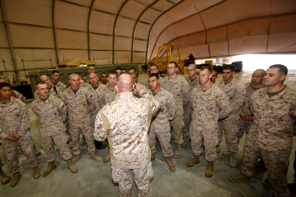 MGen Fox and SgtMaj VanOostrom; II MEF Visit with 2nd MAW (FWD)